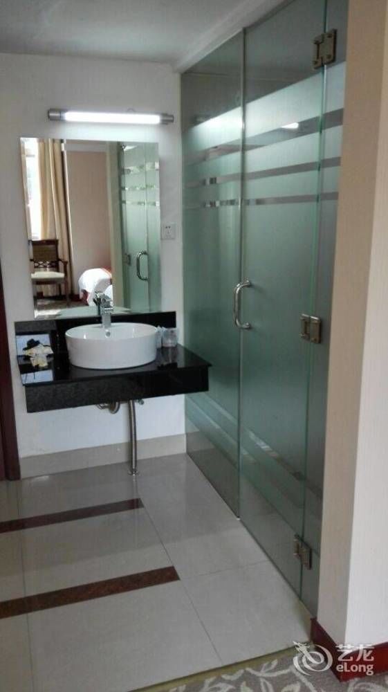 เซี่ยงไฮ้ ยู่หาง โฮเต็ล Hotel ภายนอก รูปภาพ