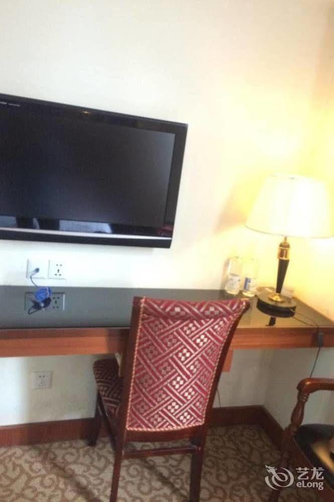 เซี่ยงไฮ้ ยู่หาง โฮเต็ล Hotel ภายนอก รูปภาพ